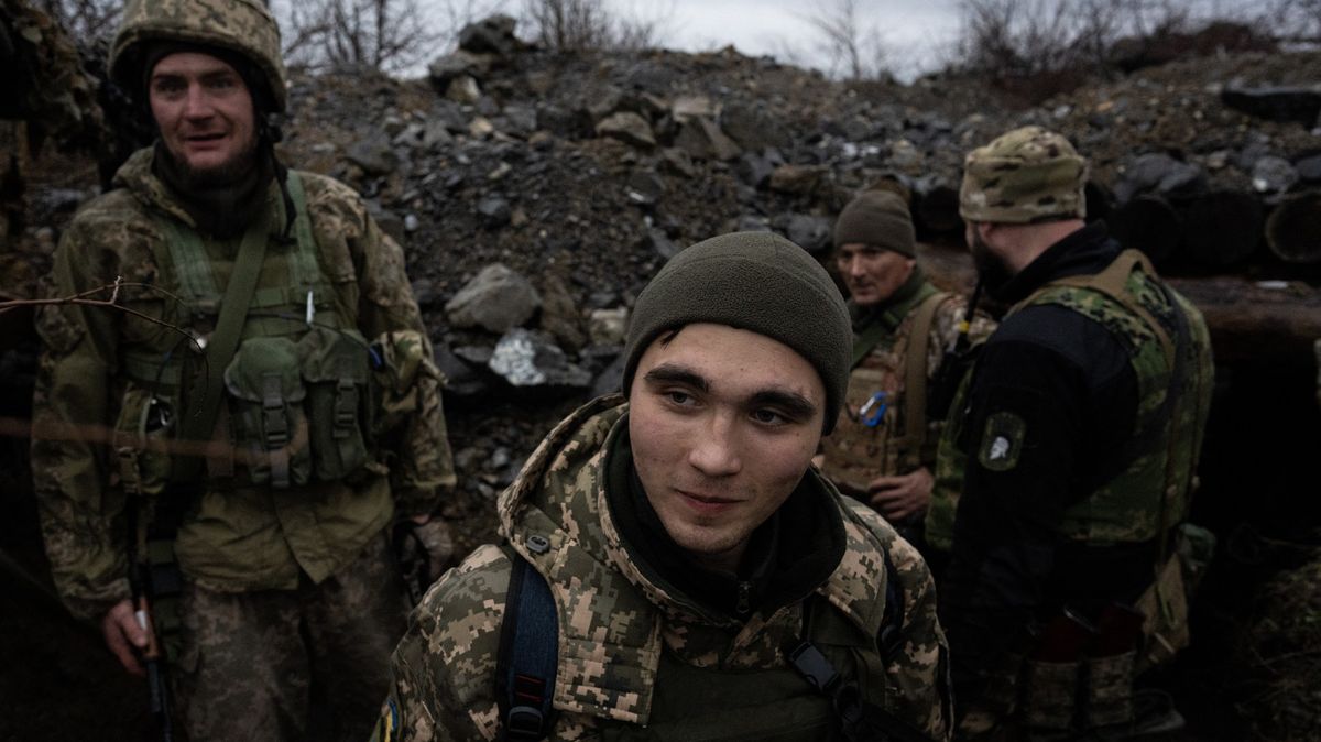 Invaze se prý blíží. USA chystají evakuaci svého velvyslanectví v Kyjevě